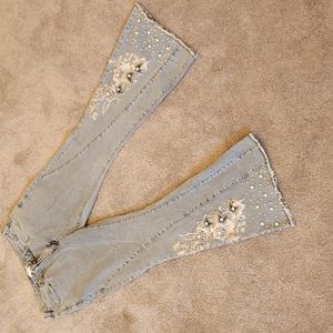 Floral Applique Wide leg Jeana